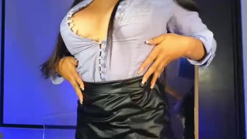 MiaHancock online show from 2, 2, 2025