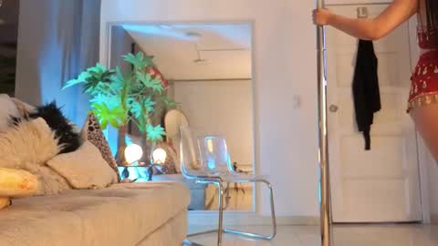 MiaHancock online show from 6, 10, 2025