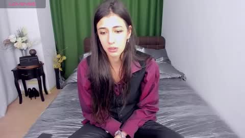 Snapshot of miasilk chatting on 3, 3, 2025 Miayna Silk online show from 3, 3, 2025