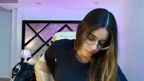 Snapshot of miasilverr chatting on 18, 2, 2026 Mia online show from 18, 2, 2026