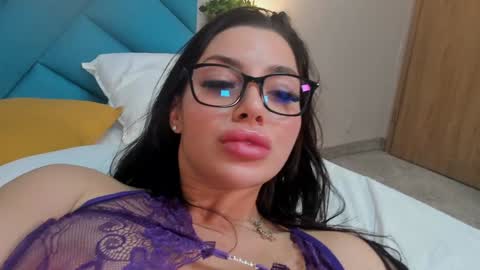 Snapshot of miasplash chatting on 3, 2, 2025 Mia online show from 3, 2, 2025