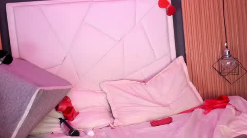 miatorres4 online show from 24, 4, 2026