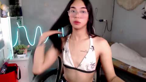 Mia online show from 22, 2, 2026