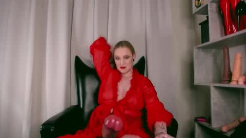 Lana online show from 11, 11, 2025