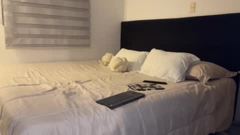 Mia online show from 9, 10, 2025