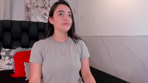 Snapshot of miavelvet1 chatting on 12, 2, 2026 miavelvet1 online show from 12, 2, 2026