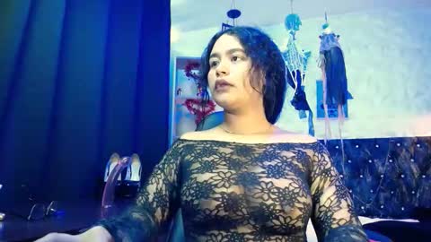 mia online show from 31, 10, 2025