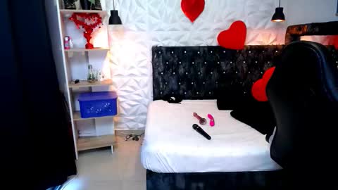 mia online show from 28, 2, 2026