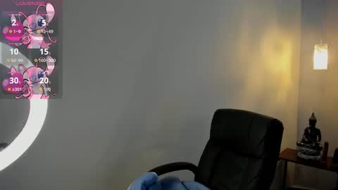 Mia Villalobos online show from 2, 10, 2025