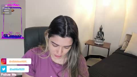 Mia Villalobos online show from 21, 10, 2025