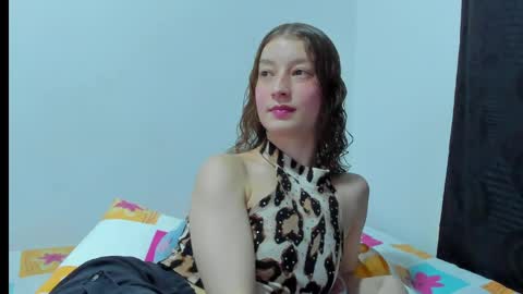 Snapshot of miavolkova_ chatting on 11, 5, 2026 Chloe online show from 11, 5, 2026