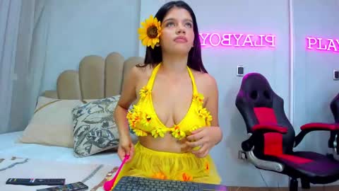 miawalkers online show from 18, 2, 2025