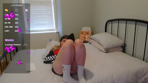 Snapshot of miawallace__ chatting on 11, 2, 2025 Mia online show from 11, 2, 2025