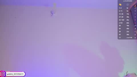 Snapshot of mich_bittersweet chatting on 28, 9, 2025 online show from 28, 9, 2025
