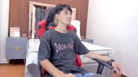 Michael online show from 1, 11, 2025