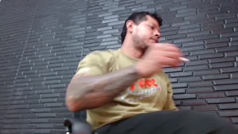 Snapshot of michael_daviss1 chatting on 3, 1, 2025 Michael Daviss online show from 3, 1, 2025