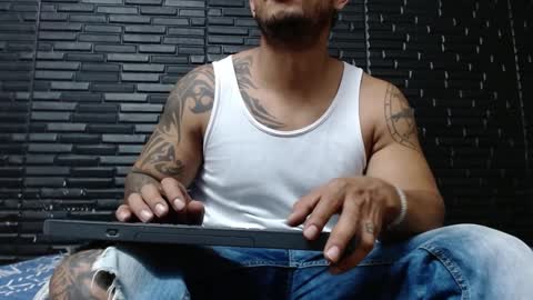 Snapshot of michael_daviss1 chatting on 4, 2, 2025 Michael Daviss online show from 4, 2, 2025