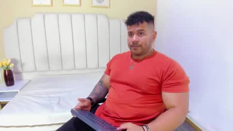 Snapshot of michael_hill1 chatting on 7, 10, 2025 MICHAEL online show from 7, 10, 2025