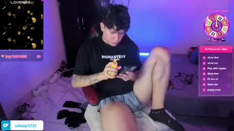 michael independent model  online show from 11, 2, 2025