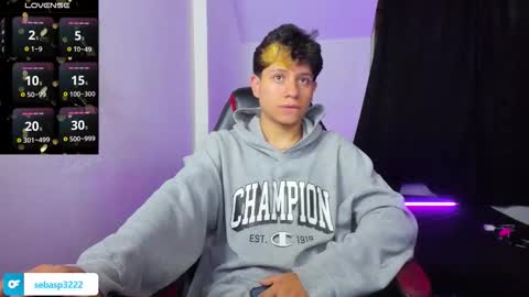 michael independent model  online show from 7, 10, 2025