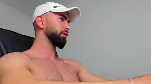 Snapshot of michaelevansx chatting on 23, 12, 2024 MichaelEvansx online show from 23, 12, 2024
