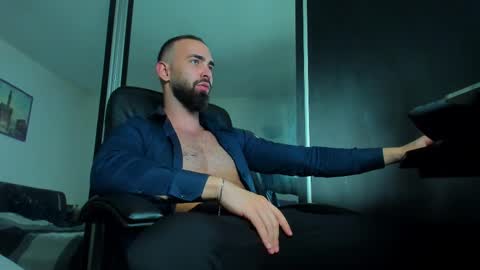 Snapshot of michaelevansx chatting on 4, 3, 2025 MichaelEvansx online show from 4, 3, 2025