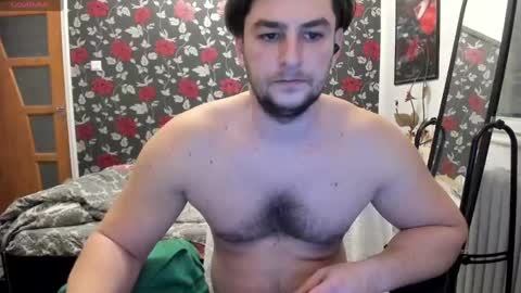 Snapshot of michaelragnar90 chatting on 7, 1, 2025 michaelragnar90 online show from 7, 1, 2025