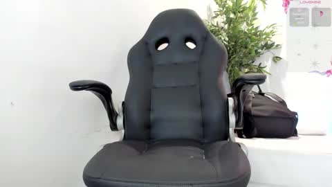 Snapshot of michel_lopez18 chatting on 17, 10, 2025 michel_lopez18 online show from 17, 10, 2025