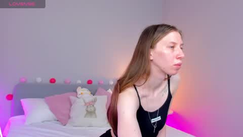 michele_mack online show from 2, 12, 2024