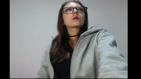 Snapshot of michell_bunny1 chatting on 23, 5, 2026 Michell online show from 23, 5, 2026