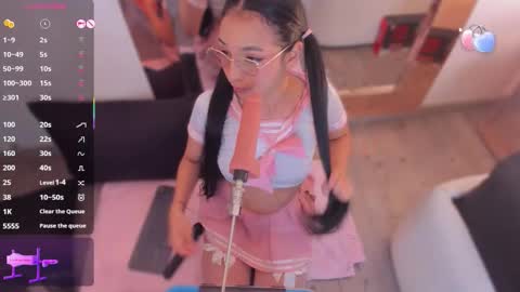 michelle_cutee_ online show from 17, 11, 2025