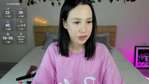 Michelle Martinez online show from 21, 12, 2024