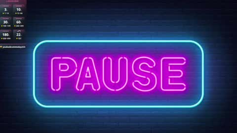 Snapshot of michelleinlove4u chatting on 4, 3, 2025 Michelle online show from 4, 3, 2025