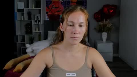 Snapshot of michelleortis chatting on 10, 9, 2025 MichelleOrtis online show from 10, 9, 2025