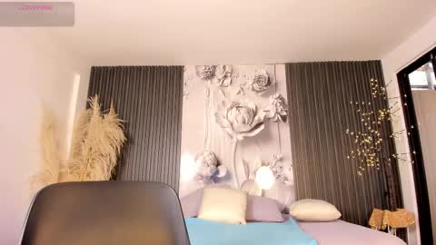 michellepreston_ online show from 25, 2, 2026