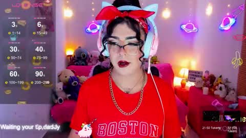   online show from 4, 11, 2025