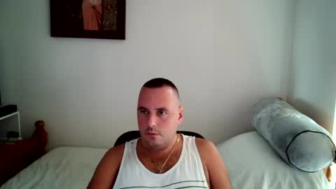 Snapshot of micic3 chatting on 5, 7, 2026 micic3 online show from 5, 7, 2026