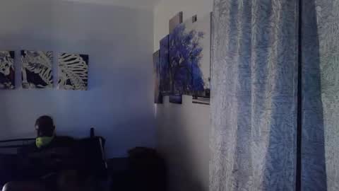 mickeyj021784274 online show from 28, 2, 2026