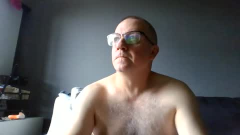 Snapshot of middleton2021 chatting on 1, 7, 2026 middleton2021 online show from 1, 7, 2026
