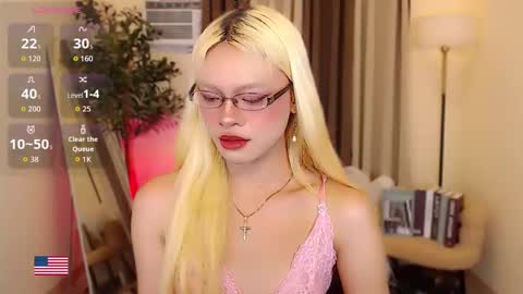 Snapshot of midnight_muse_18 chatting on 4, 5, 2026 Marie Antoinette online show from 4, 5, 2026