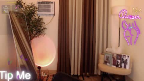 Snapshot of midnight_muse_18 chatting on 14, 6, 2026 Marie Antoinette online show from 14, 6, 2026