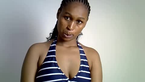 Snapshot of midnight_nia chatting on 5, 6, 2026 midnight_nia online show from 5, 6, 2026