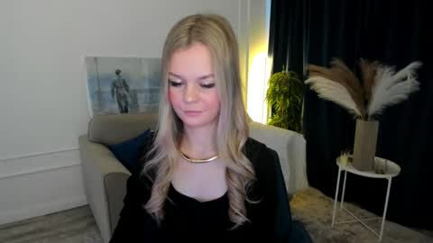 Snapshot of midnighteaura chatting on 21, 4, 2026 midnighteaura online show from 21, 4, 2026