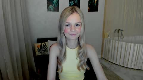 Snapshot of midnighteaura chatting on 14, 5, 2026 midnighteaura online show from 14, 5, 2026