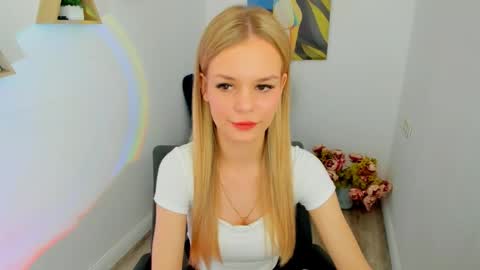 Snapshot of midnighteaura chatting on 24, 5, 2026 midnighteaura online show from 24, 5, 2026