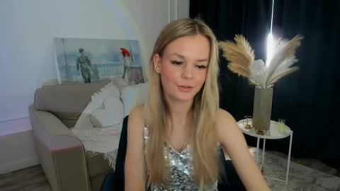 Snapshot of midnighteaura chatting on 28, 5, 2026 midnighteaura online show from 28, 5, 2026