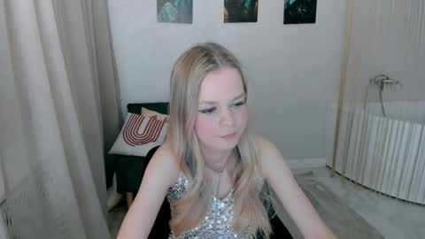 Snapshot of midnighteaura chatting on 31, 5, 2026 midnighteaura online show from 31, 5, 2026
