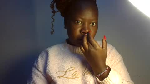 midnightt_curves online show from 20, 7, 2026