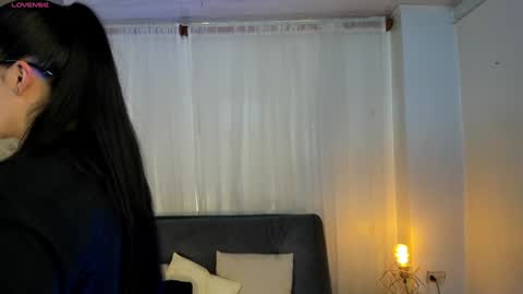 miel_gomez online show from 3, 2, 2025