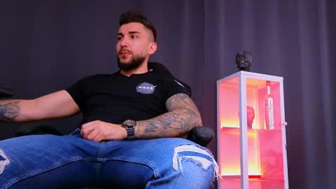 MightyAaron online show from 29, 1, 2025